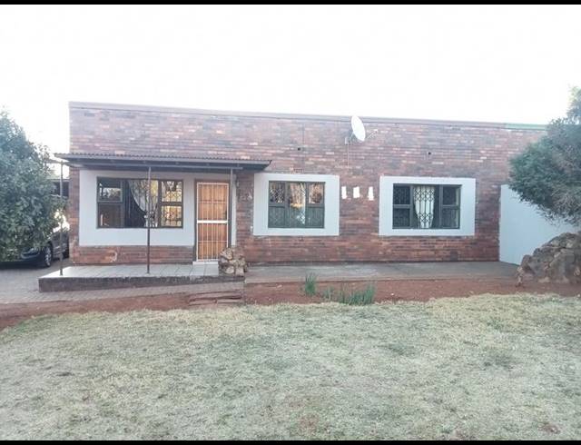 2 BEDROOM HOUSE FOR SALE IN VANDERBIJLPARK CW 6